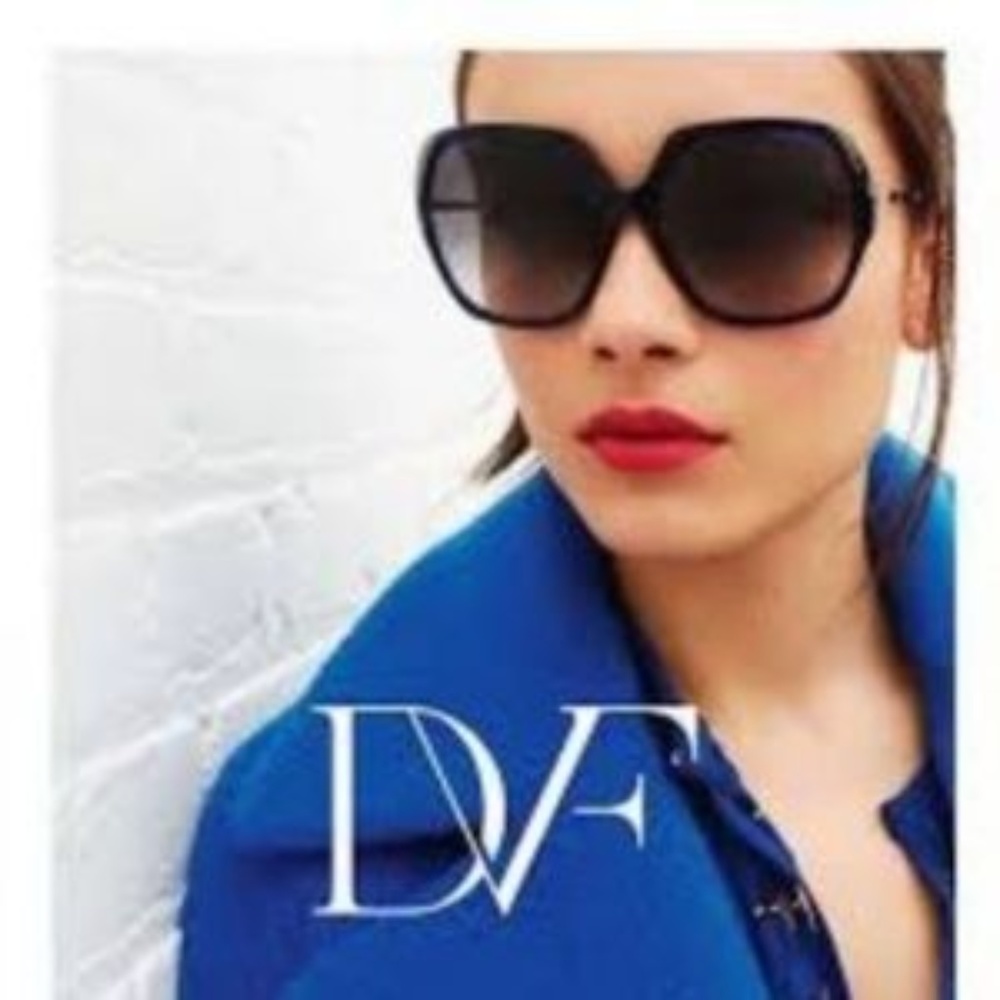 NWOT DVF Jayda Oversized Sunglasses